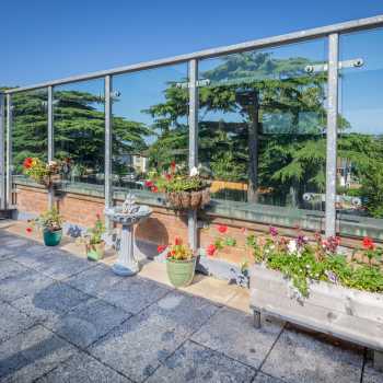 The Hawthorns Care Centre