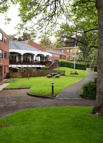 Cadogan Court