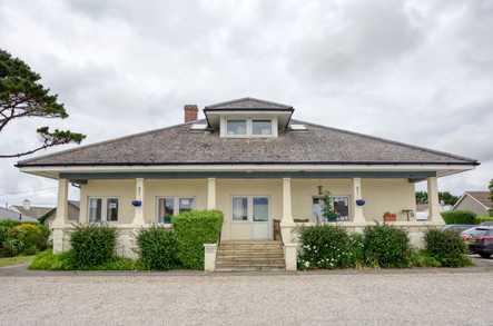 Pine Trees Care Centre