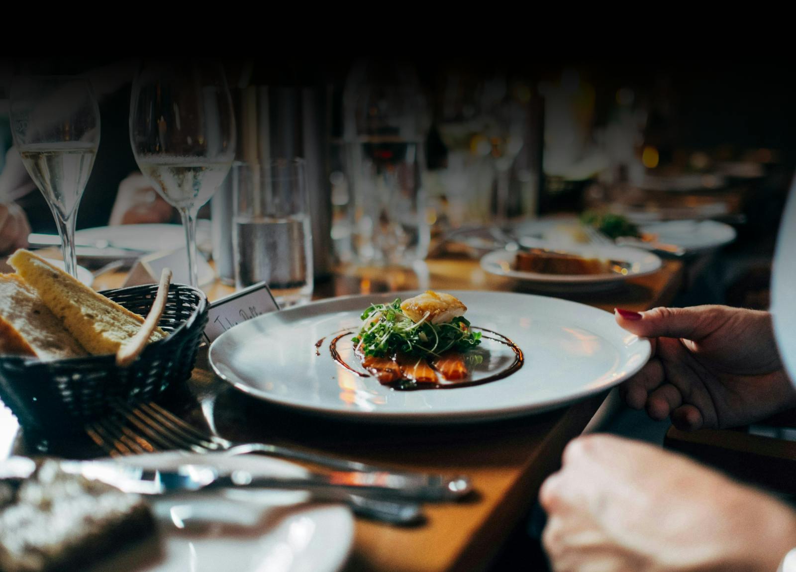 https://images.prismic.io/silverspoon-catering/aIc_21GsbswqTVX5_5.png?auto=format,compress&amp;rect=0,4,1600,1143&amp;w=700&amp;h=500