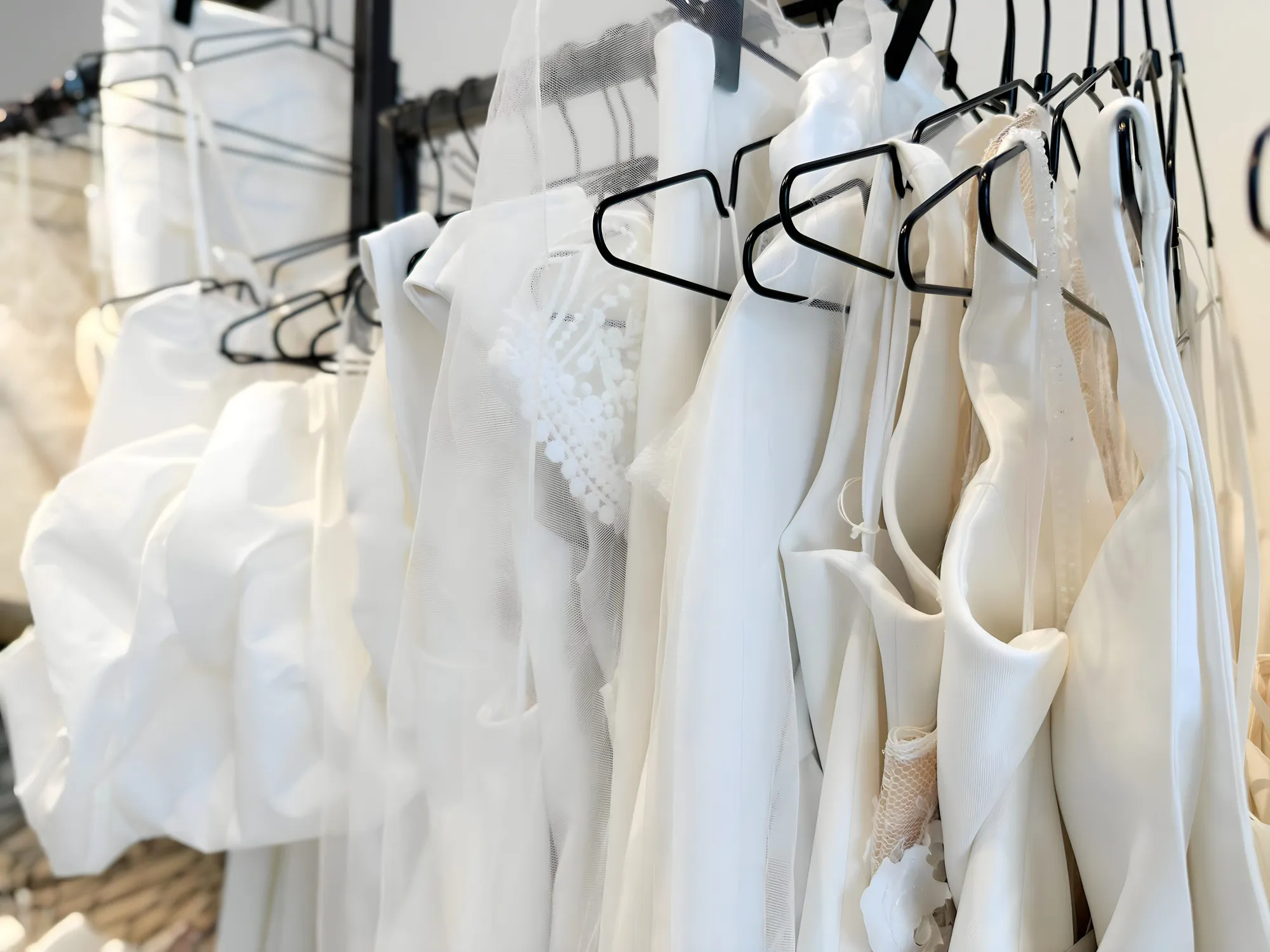 Bridal Studio hugs & kisses