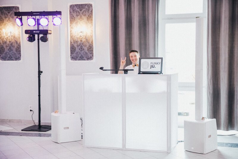 Event-DJ Funky Ju bei Veranstaltung