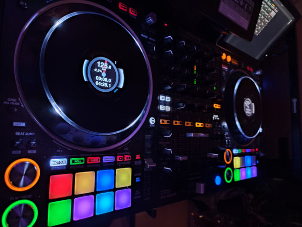 DJ LIFE