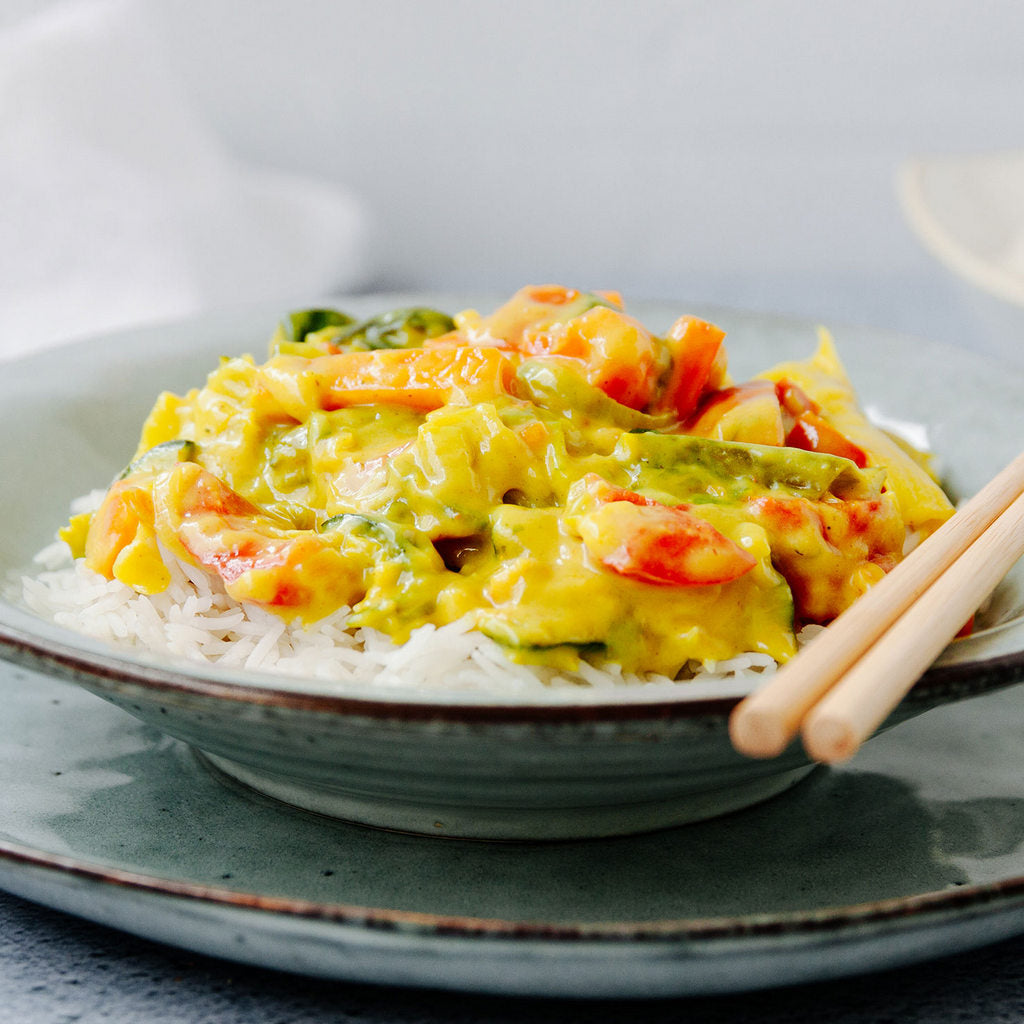 Indischer Kokos-Curry-Wok