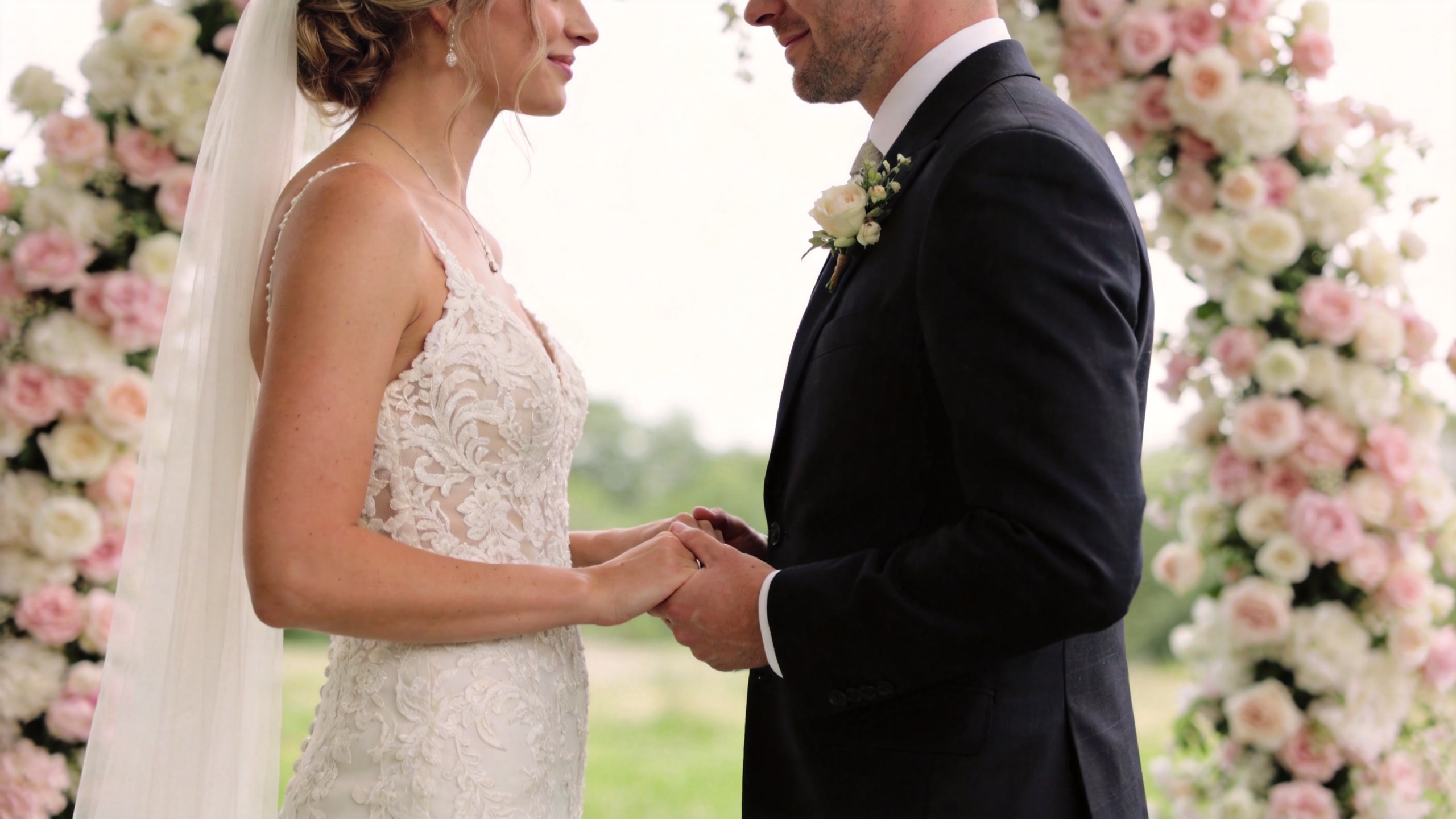 Häufige Fragen zur Hochzeitsfotografie: Von Bildrechten bis zur Bildbearbeitung